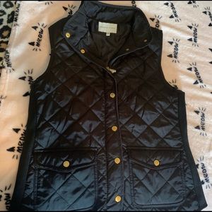Women’s Black Quilted Zip Up Vest